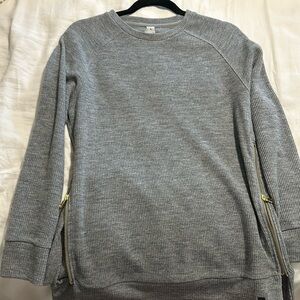 Varley long sleeve sweater